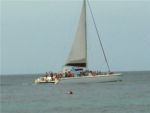 Sailing_off_the_shores_of_Negril.jpg